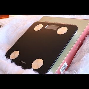 Smart Bluetooth Digital Scale - Black or White